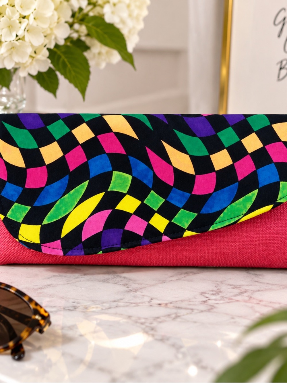 Colorblock Wave Pattern Clutch Wallet - Red - Picture 1 of 5